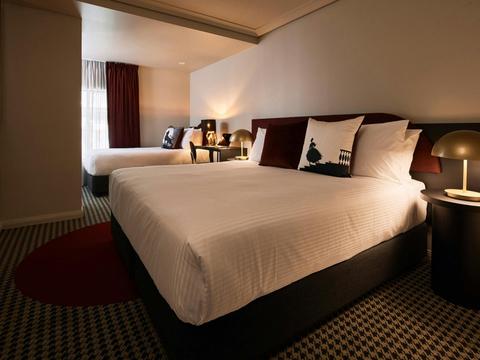 King Plus Single Room, The Capitol Sydney