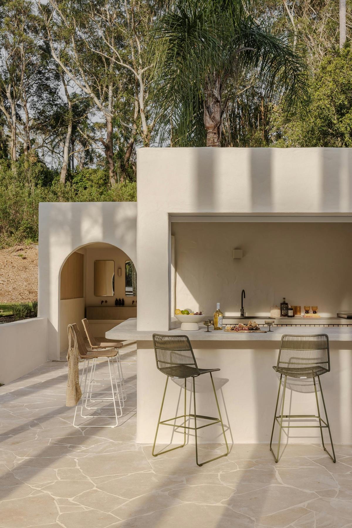 Outdoor Bar