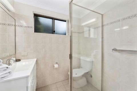 2 Bedroom Apt - Bathroom