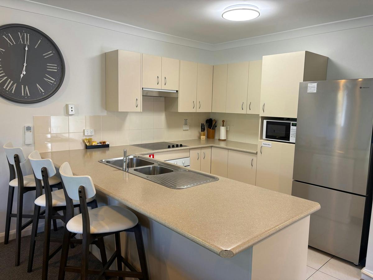 Three bedroom spa apartment kitchen