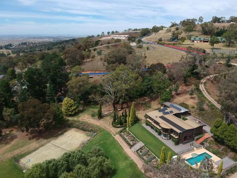 The Cutting Estate Mount Panorama