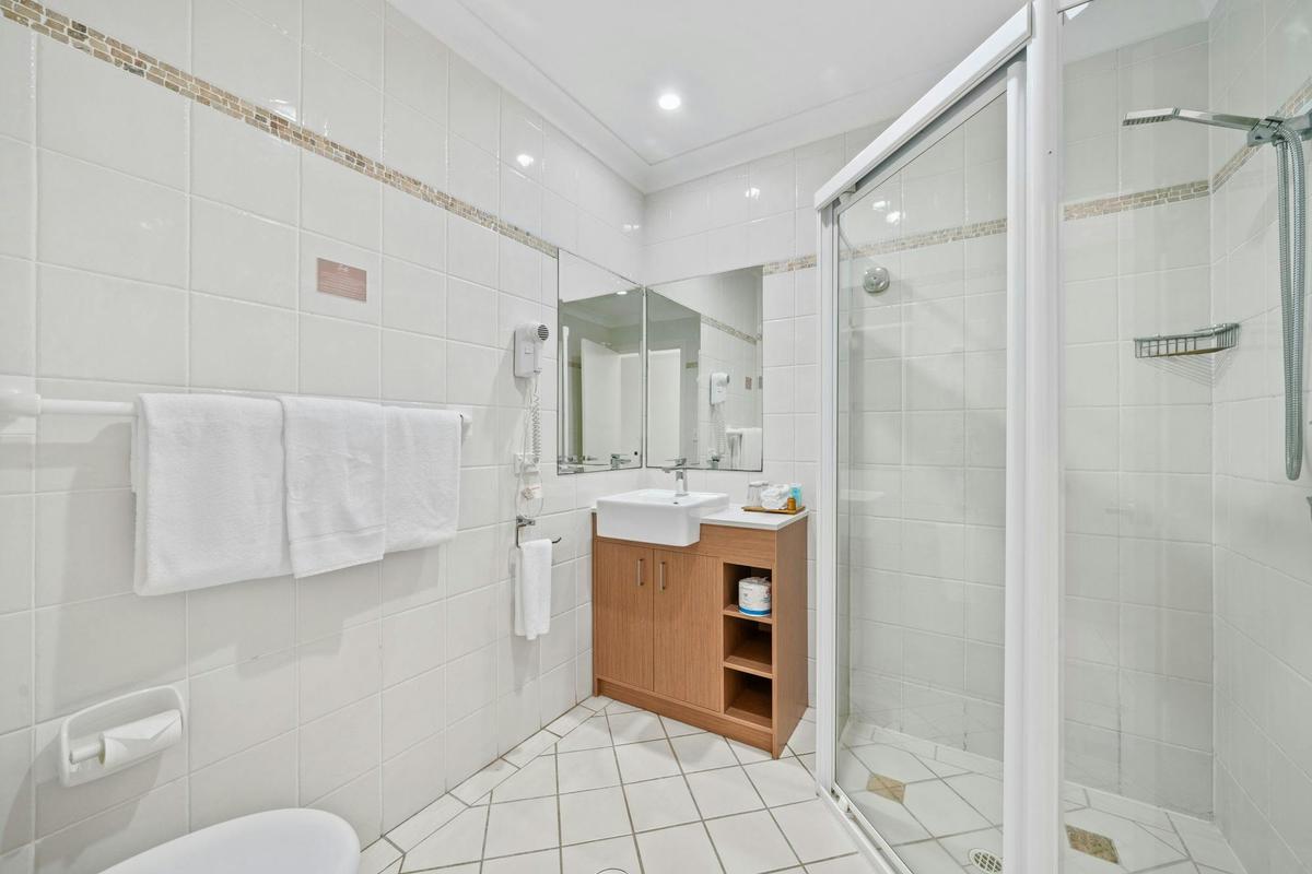 Studio Apartment with Balcony