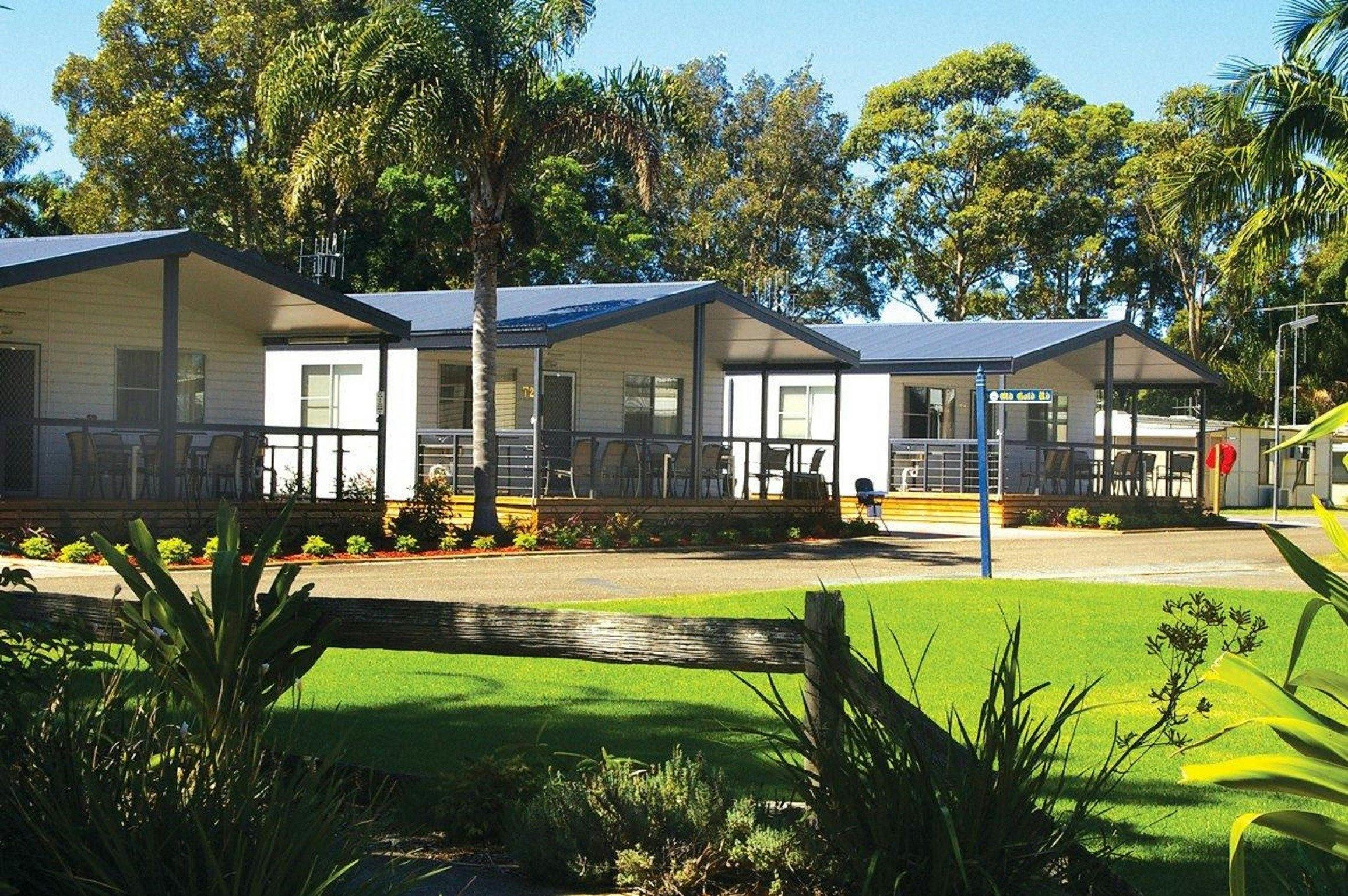 Smuggler's Cove Holiday Village