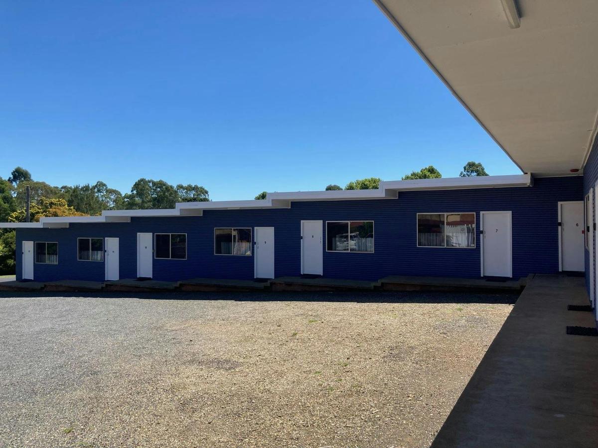 Motel Outside