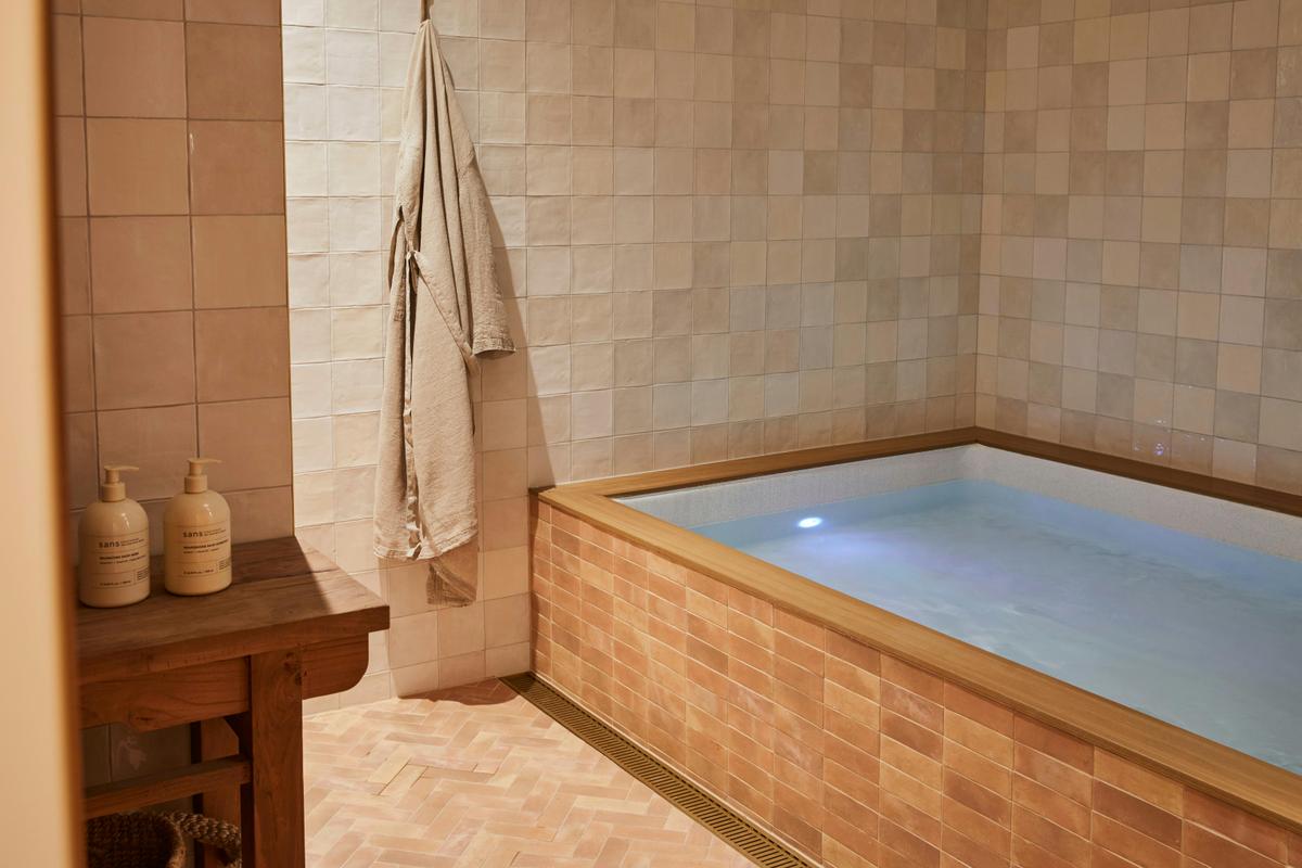 Jila Welless Float Therapy Treatment Room