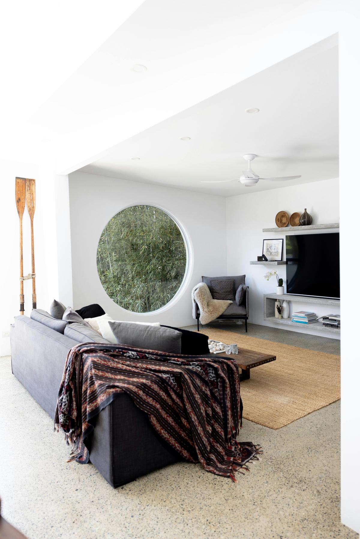 TV Lounge Area