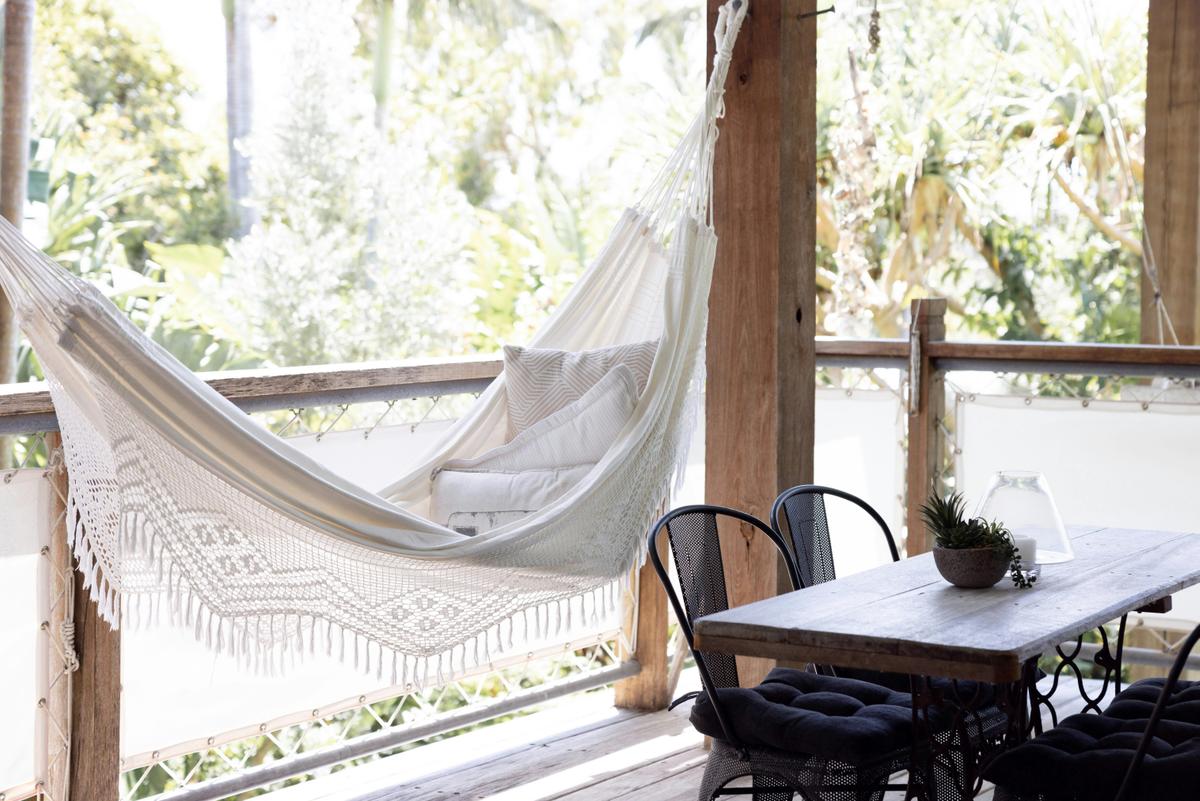 Relax to the sound of the waves and bird song