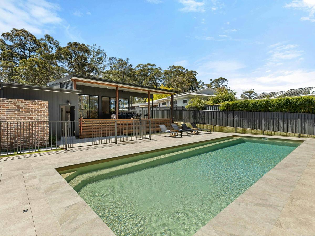 Thalassa Huskisson