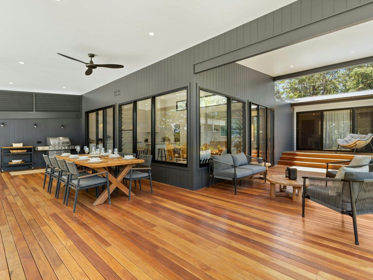 Thalassa Huskisson