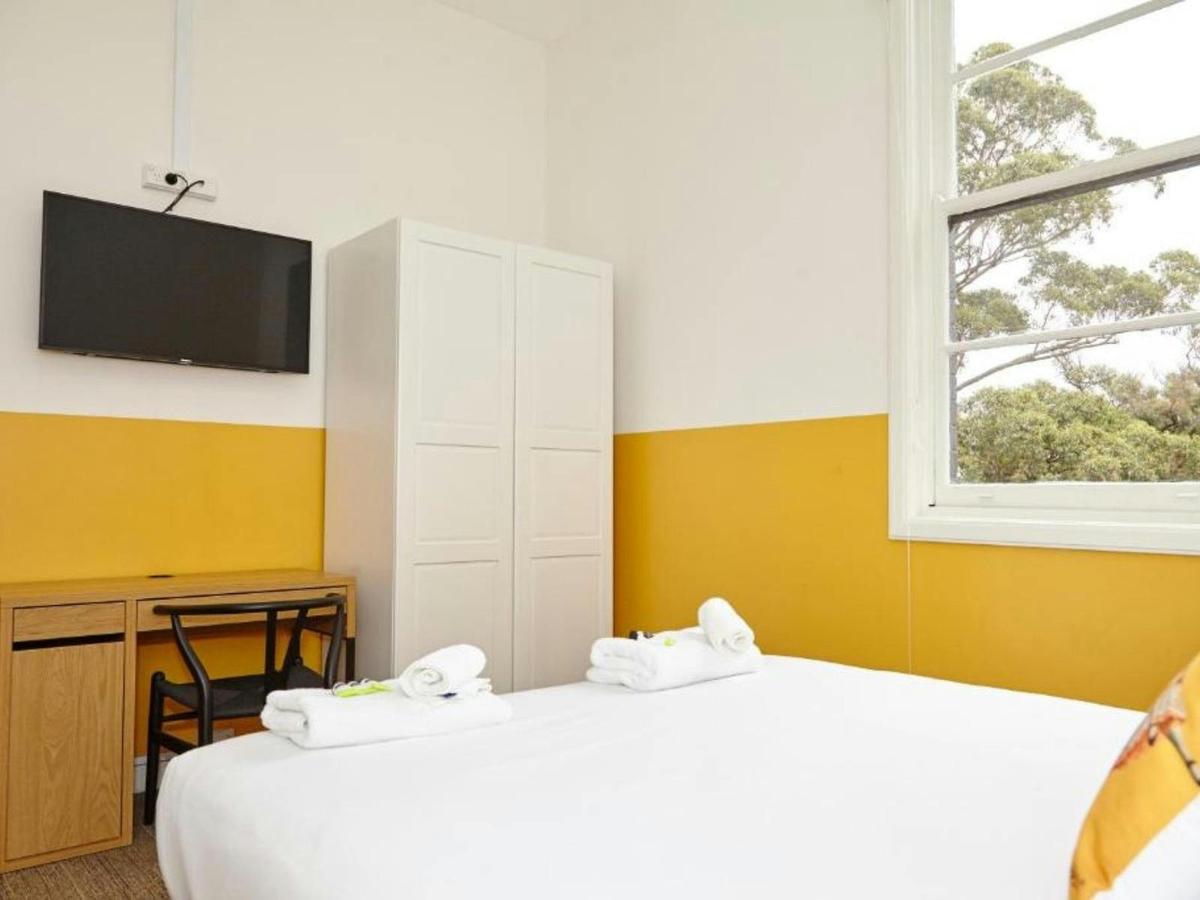 The Erko Hotel - Queen Room (Shared Bathroom)