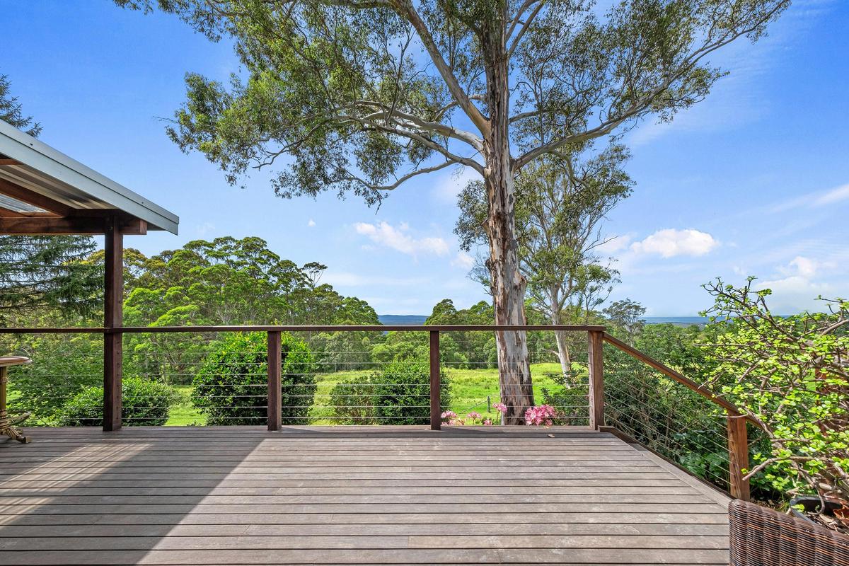 Outdoor deck