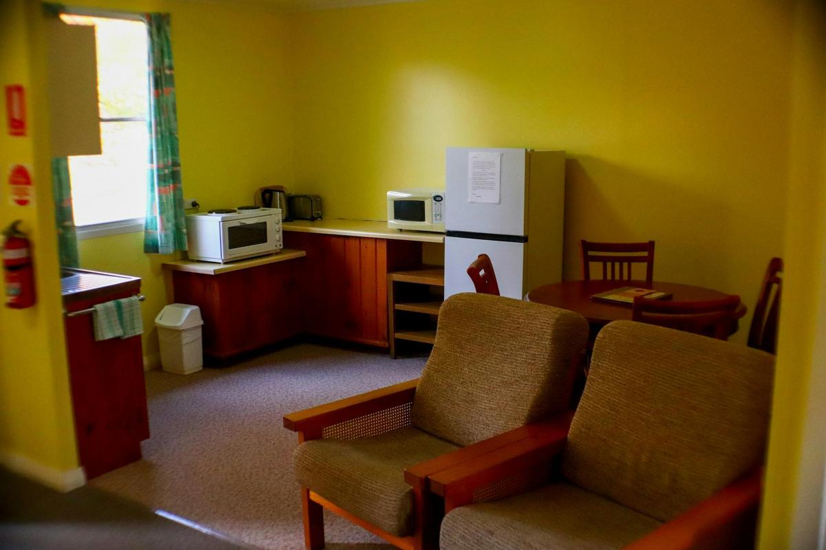 2 bedroom kitchen