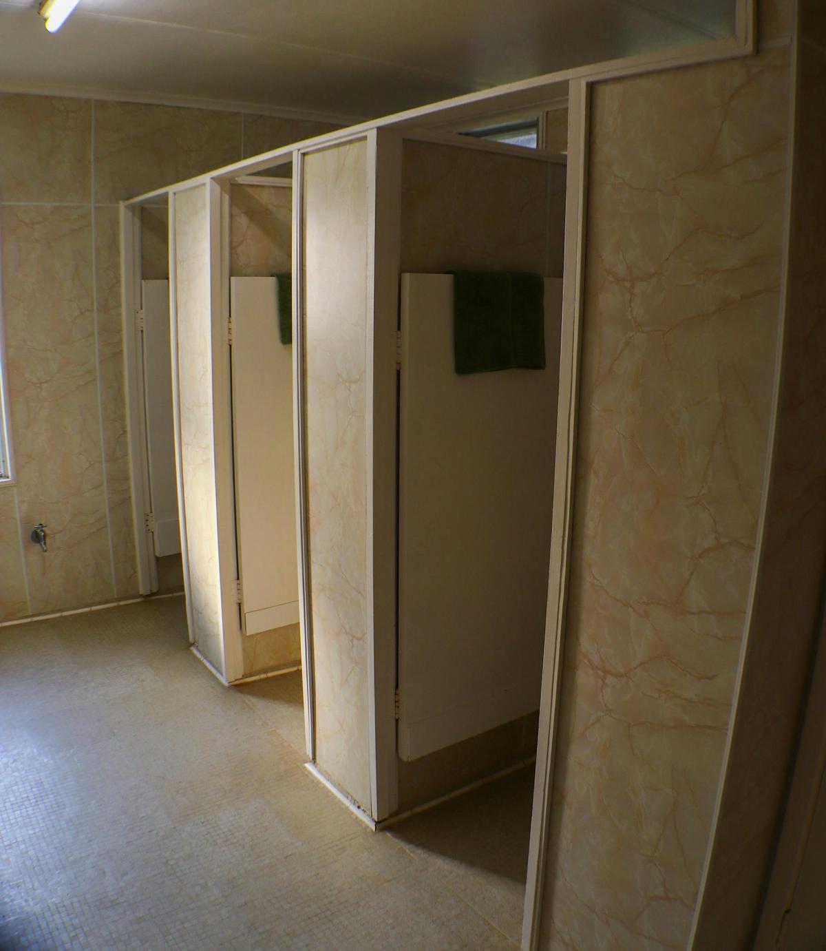 5 Bedroom bathroom