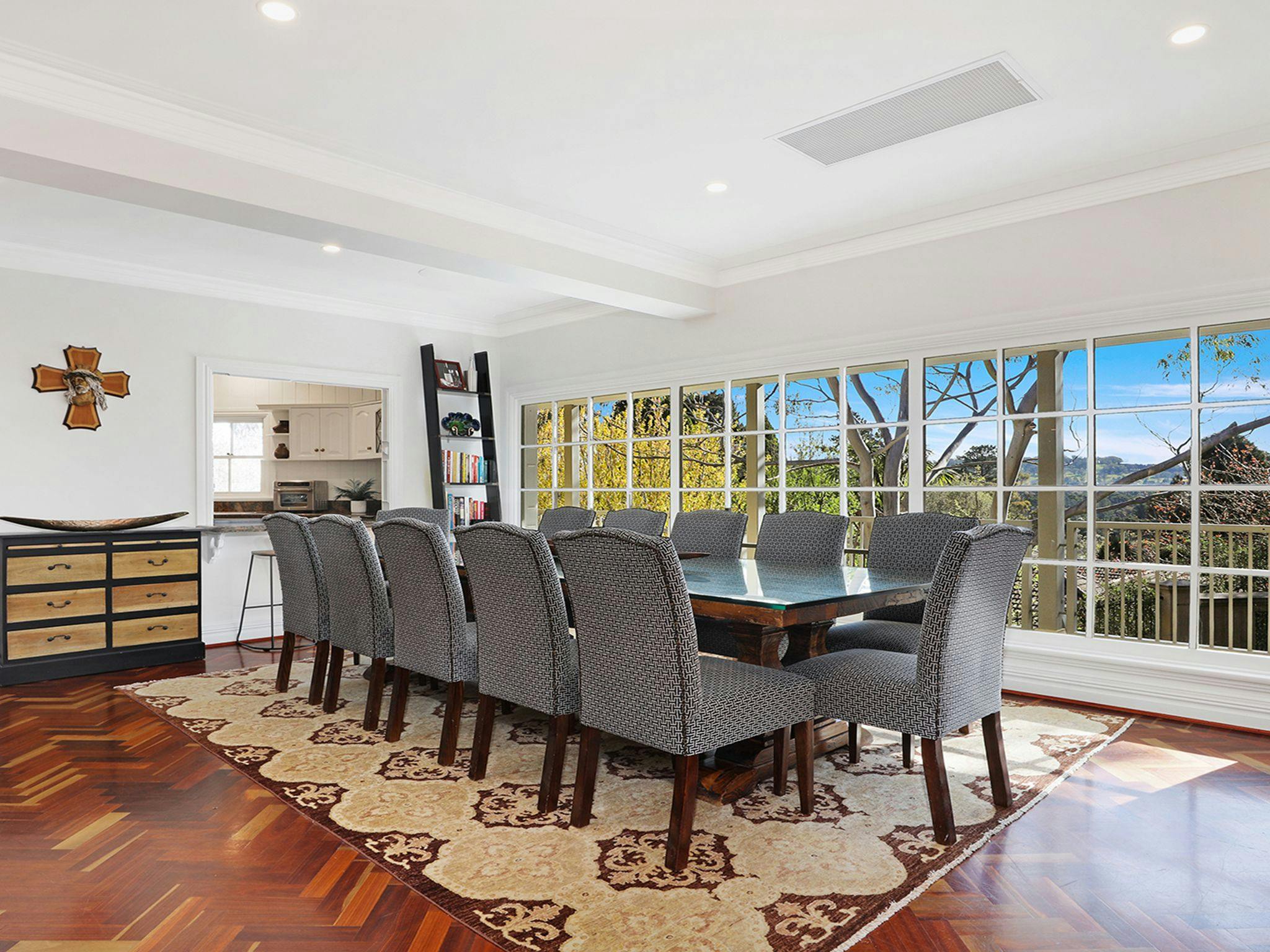 Southern Grace | Dining room | Air conditioning