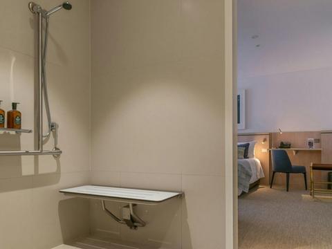 Accessible King Room