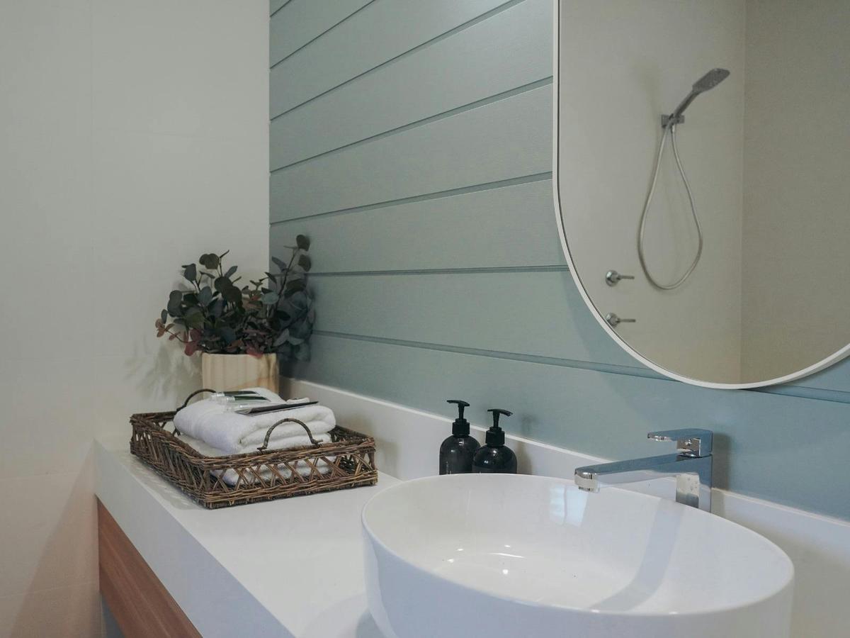 Bathroom Vanity