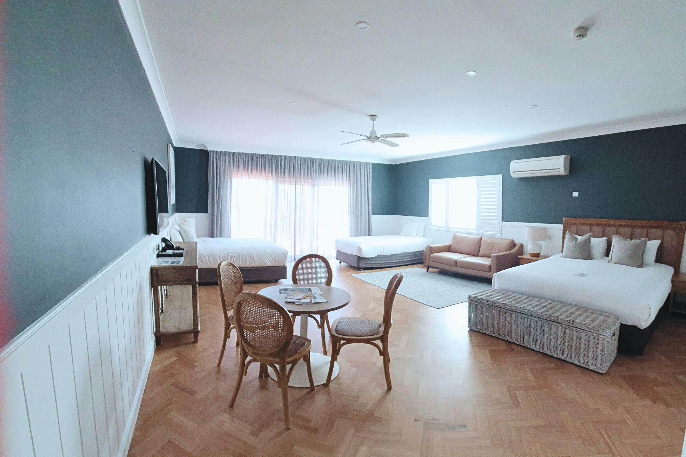 Signature family Studio