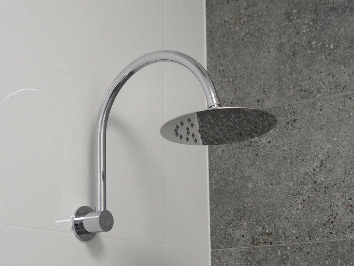 Superior Twin Balcony Lakeview Room Bathroom