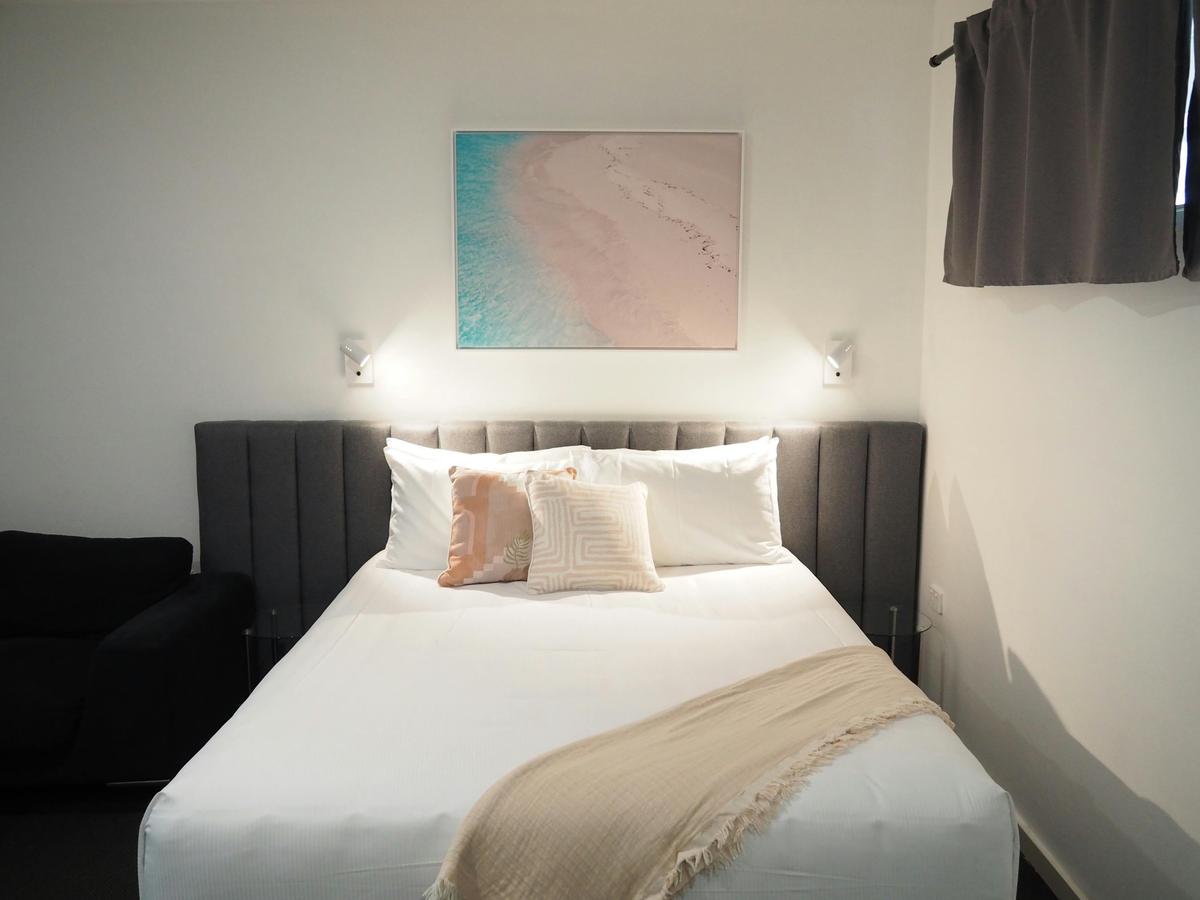 Luxury Pillowtop Queen Bed