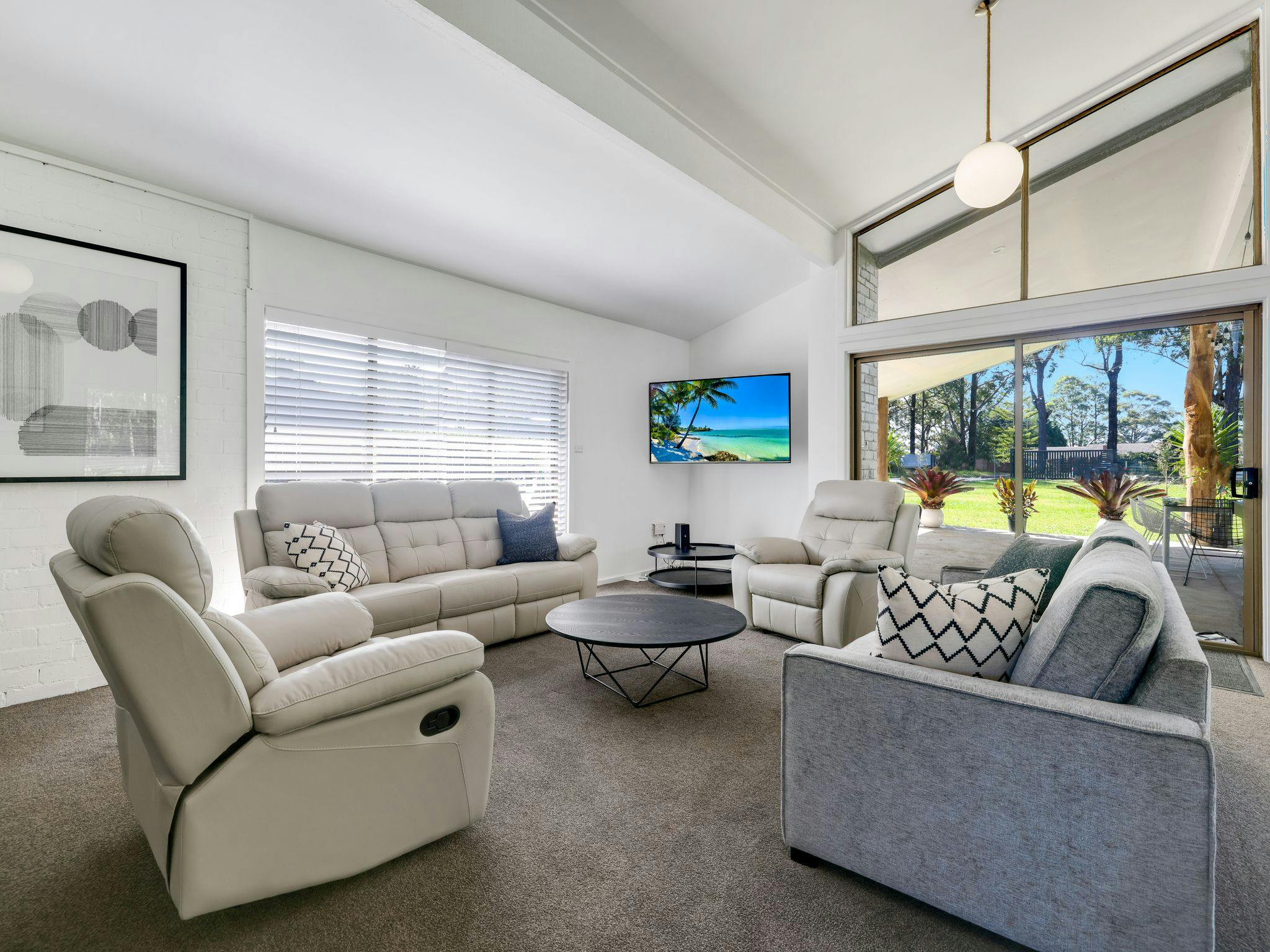 The Chateau by Experience Jervis Bay