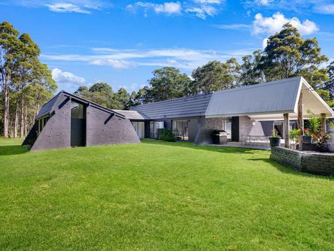 The Chateau by Experience Jervis Bay
