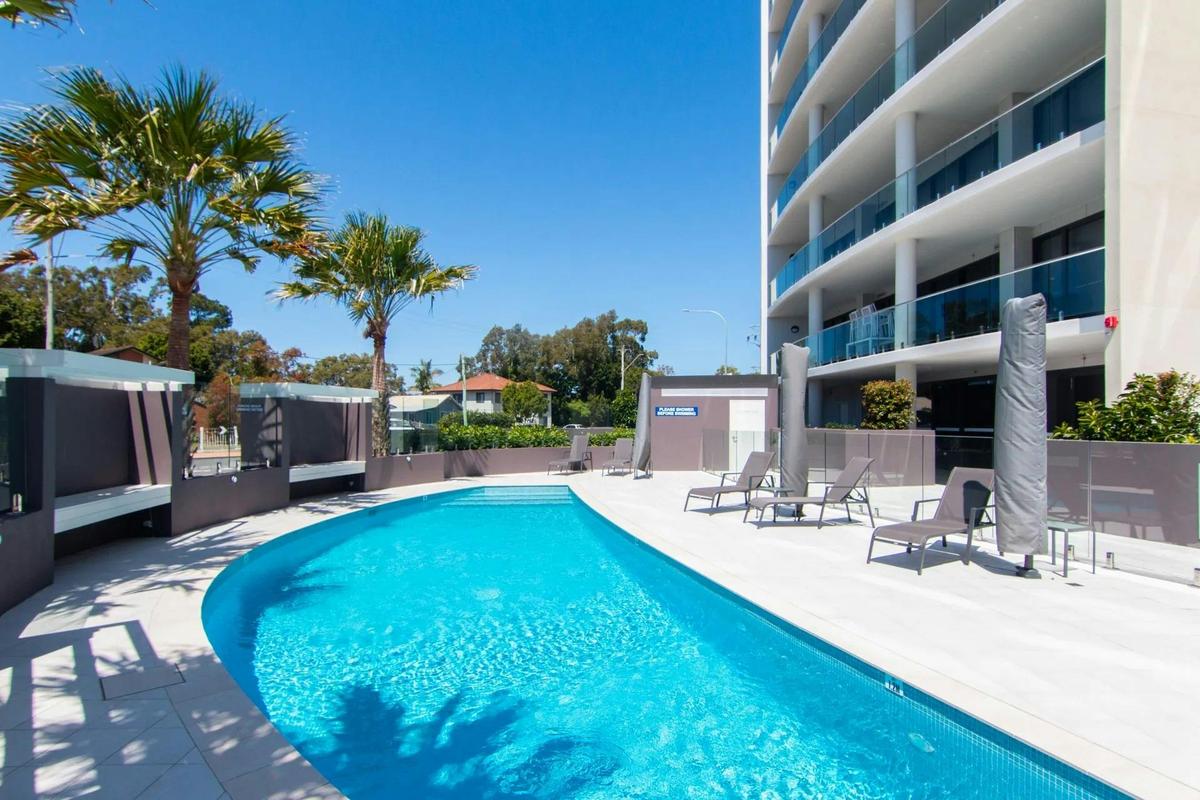 Pool in complex