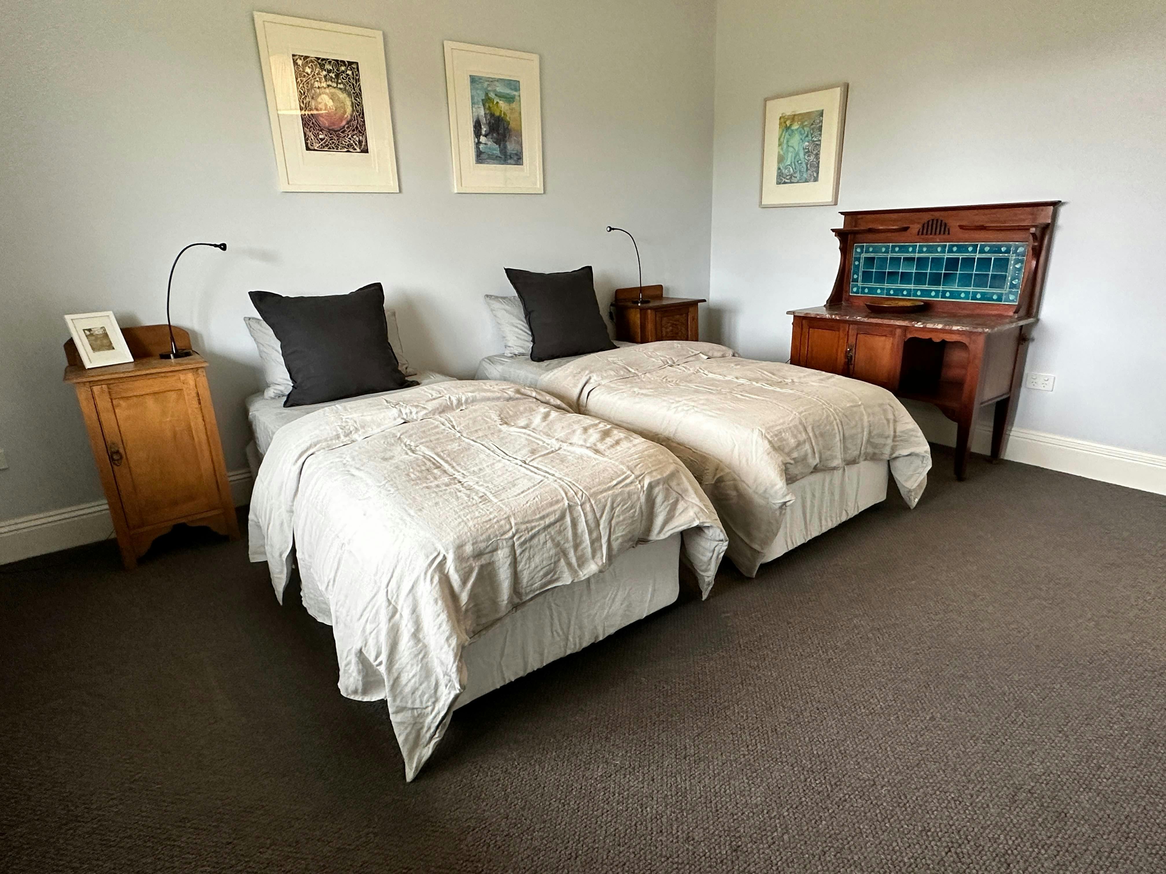 Twin King single bedroom