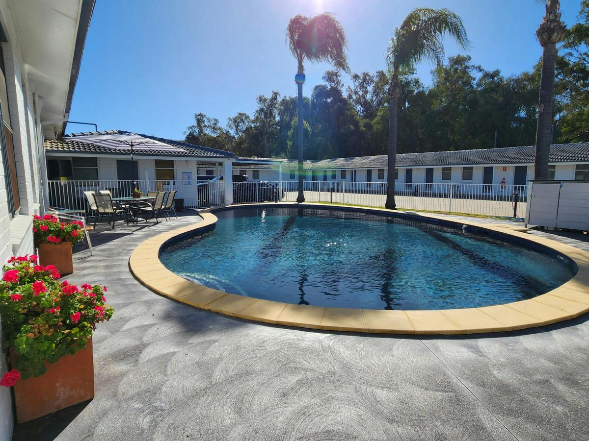 Salt Cholorinated Pool