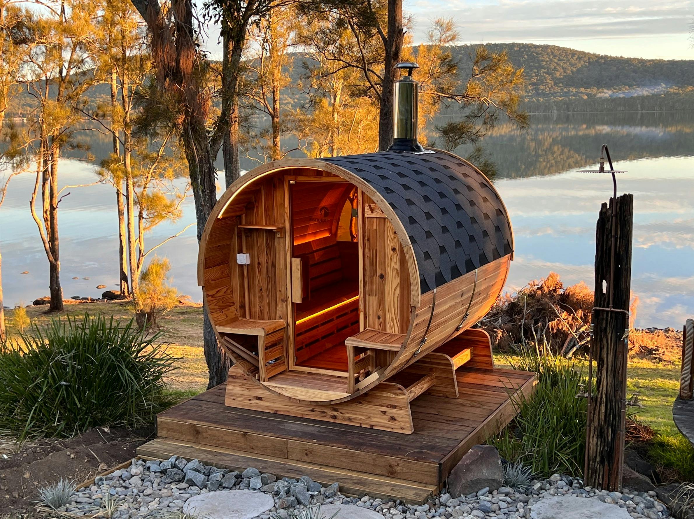 Lake front Barrel Sauna