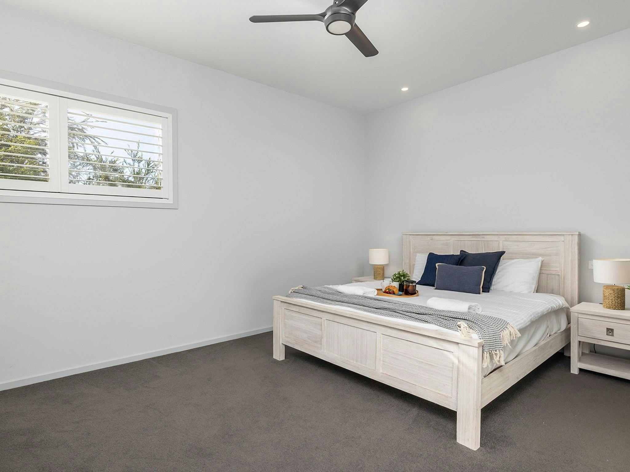 Bedroom 1 | King Bed | Ensuite bathroom 