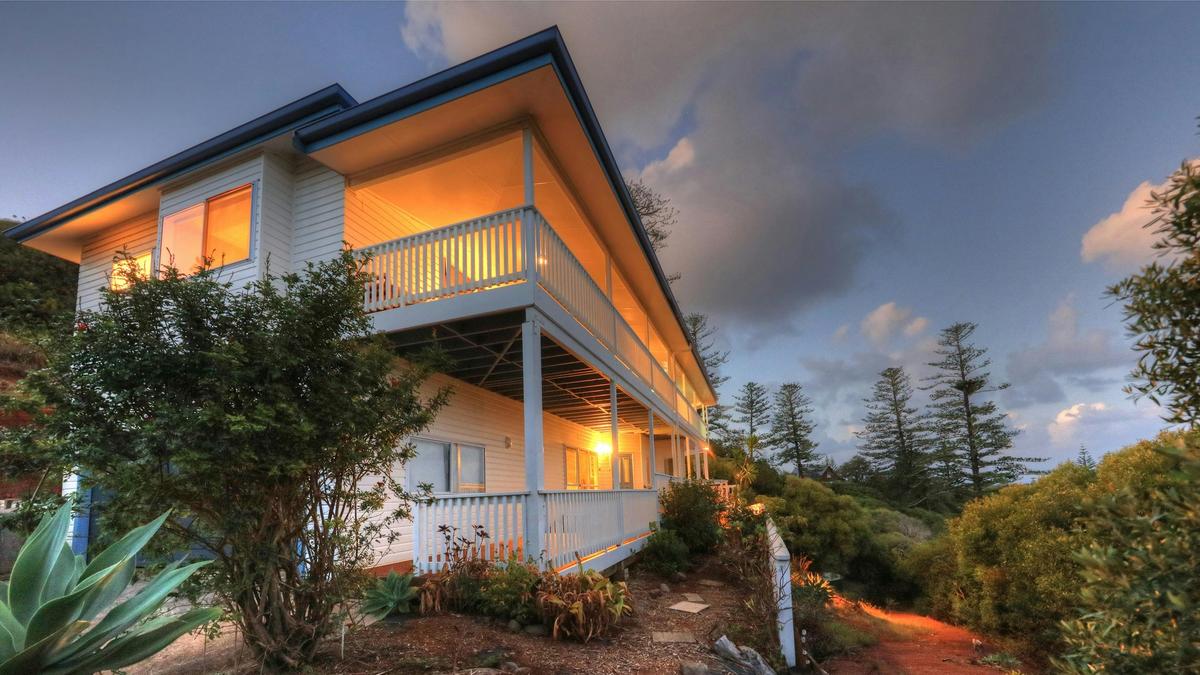 Presidential White House - top property on Norfolk Island