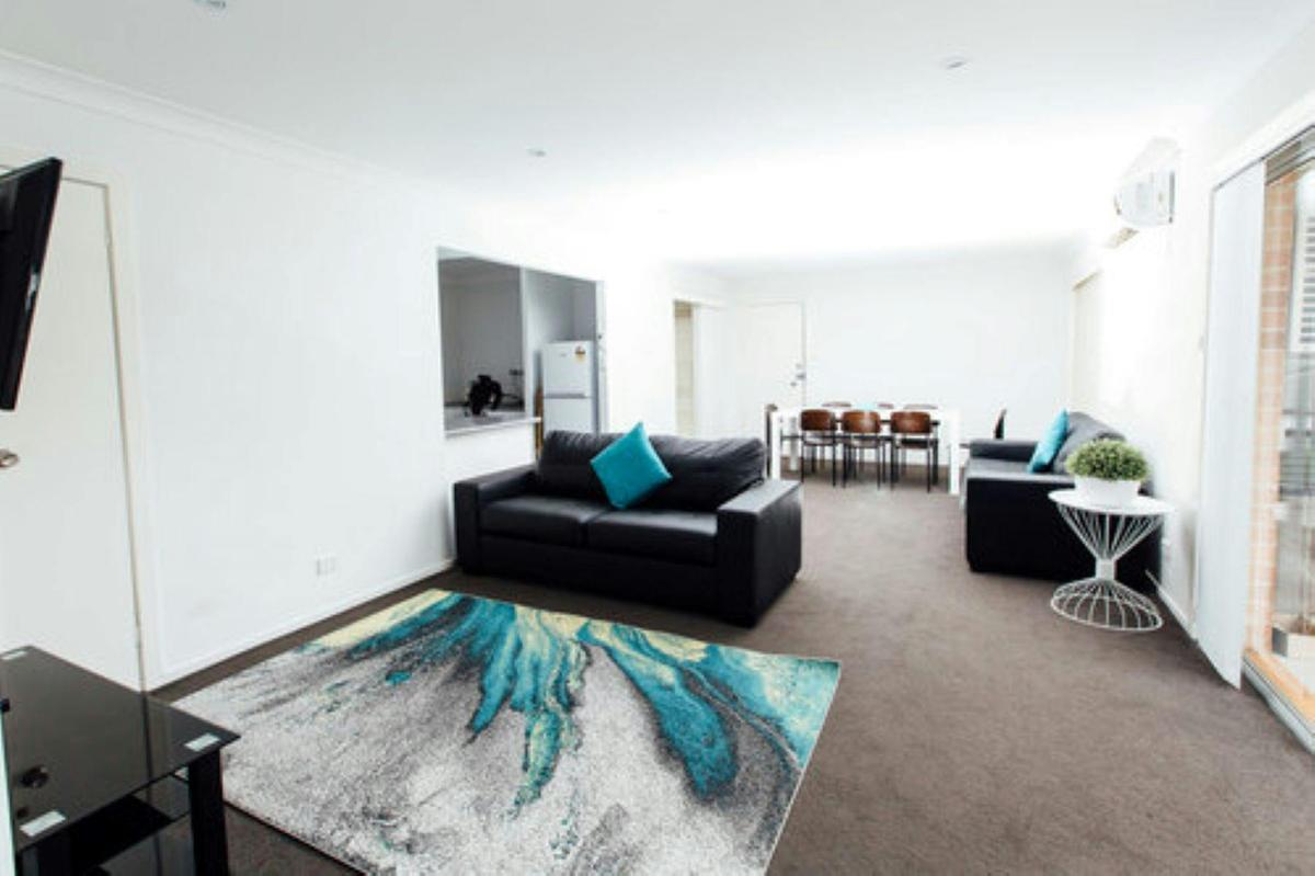 The Oaks Apartment