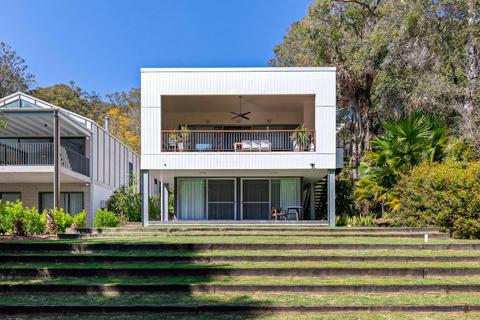 The Pavilions at Pearl Beach