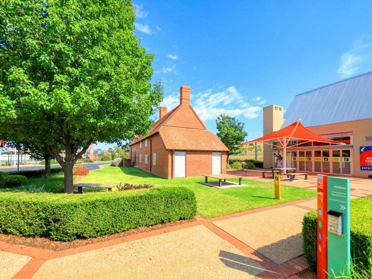 Henry Parkes Centre