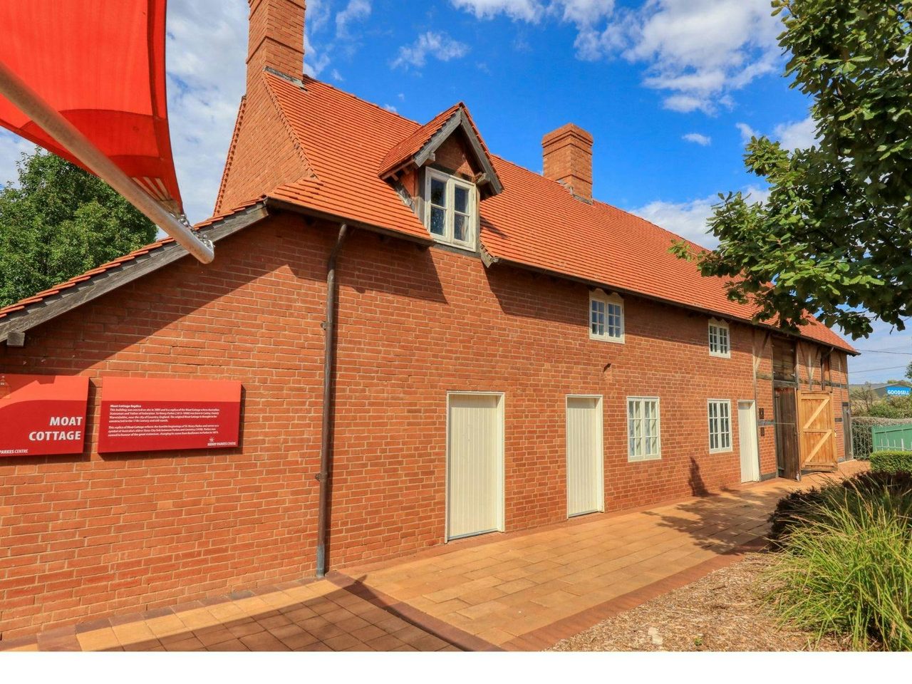 Henry Parkes Centre