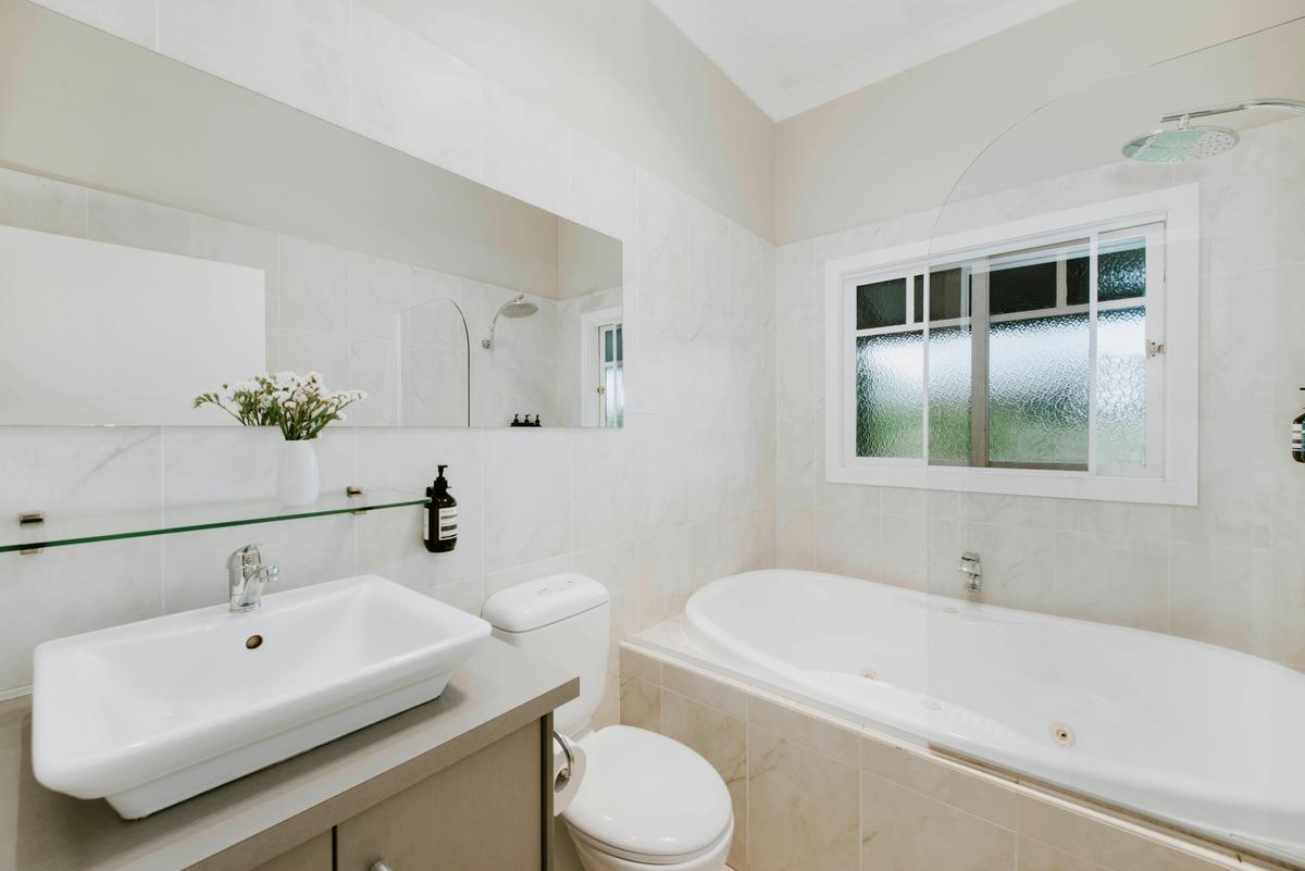 The Farmhouse at Blue Wren Farm