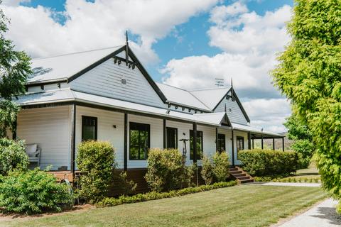 The Farmhouse at Blue Wren Farm