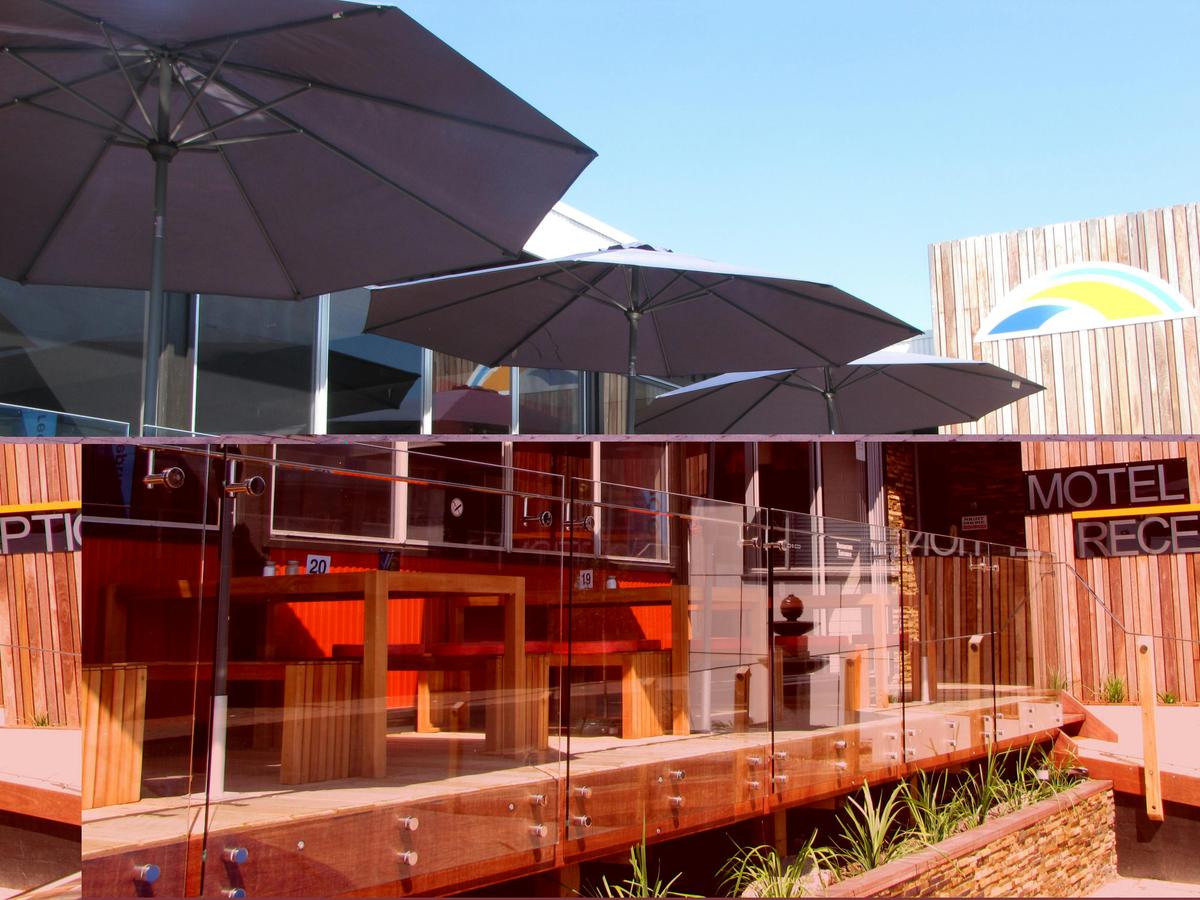 Restaurant Deck