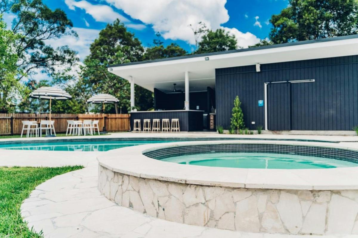 Lodge Pool Bar