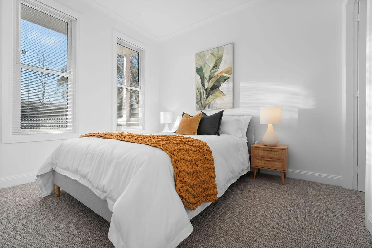 Bedroom 1 at Stunning seymour