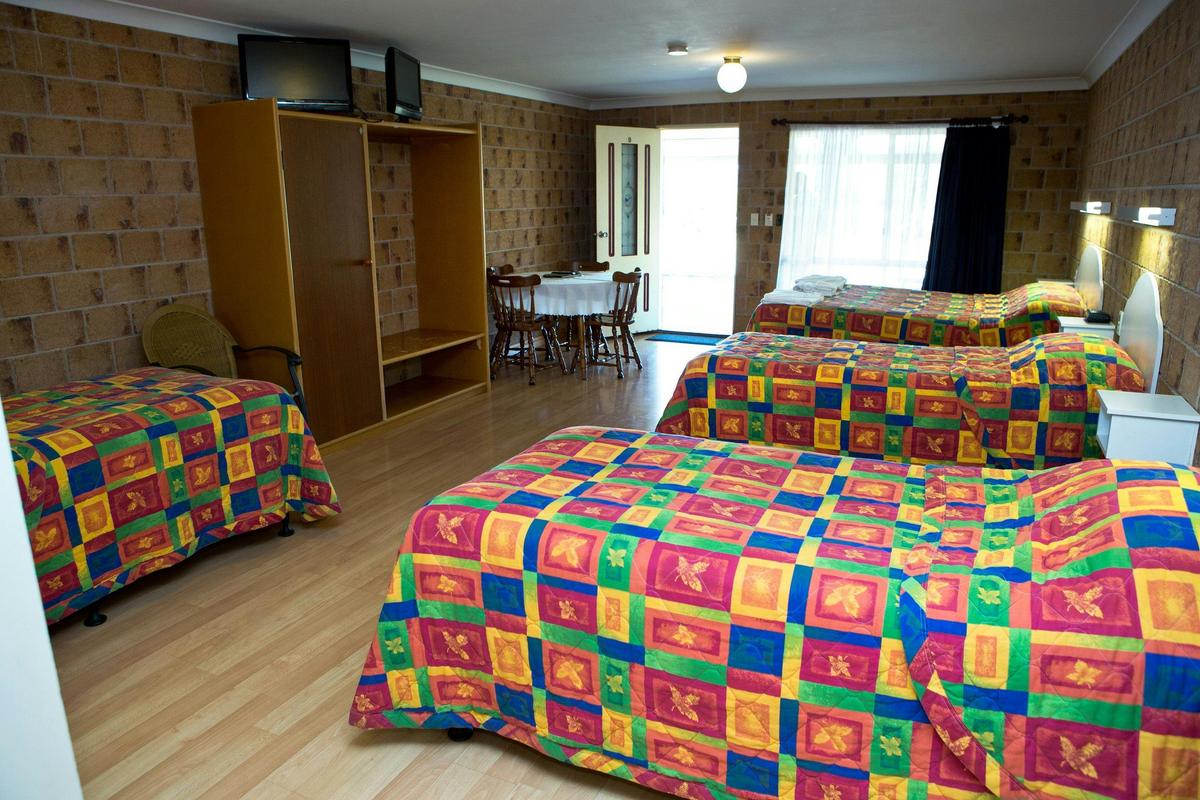 Family Motel Unit