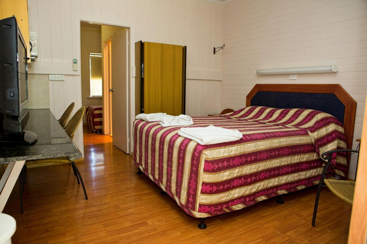 Two Bedroom Cabin - main bed