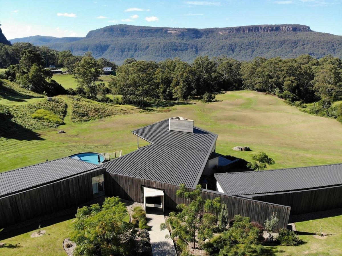 Comprised of two wings, five bedrooms each with ensuite bathrooms and incredible views