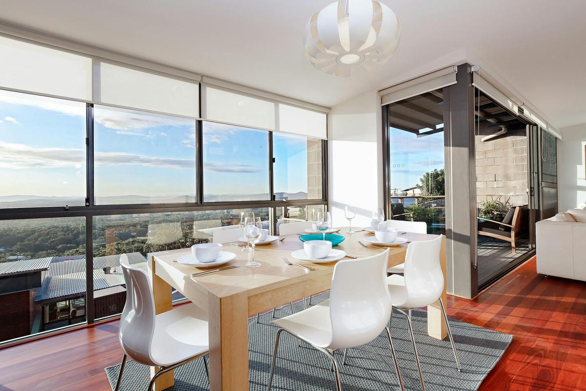 Spacious Dining Area
