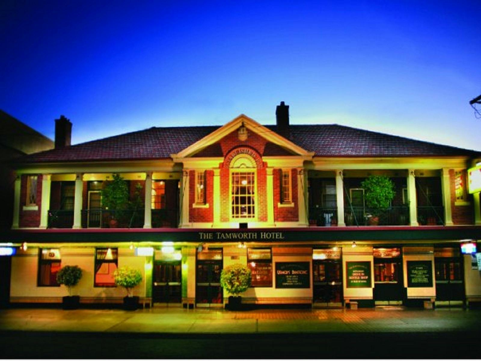 The Tamworth Hotel _ Front Entrance