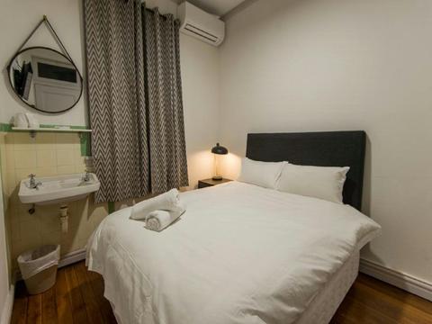 Double room equipped with a spacious Double Bed, Air-Conditioning & flat screen television