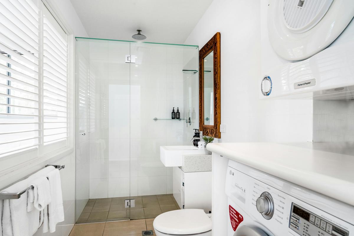 One Bedroom Apartment - Bathroom