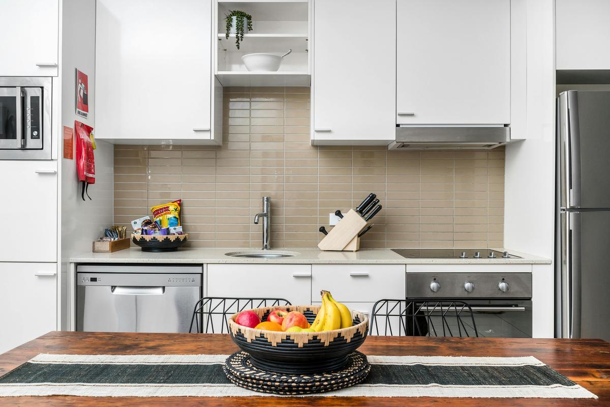 1 Bedroom Deluxe Apartment - Kitchen