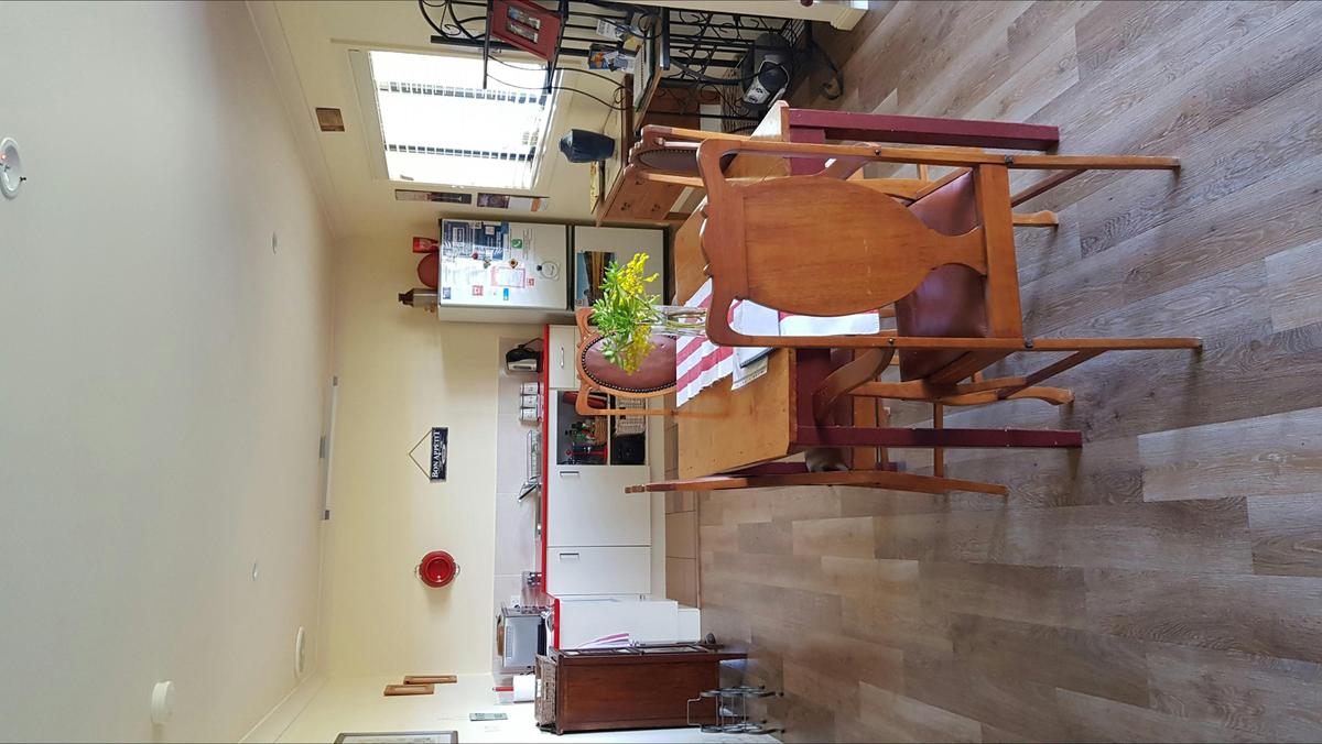 Dining & Kitchenette