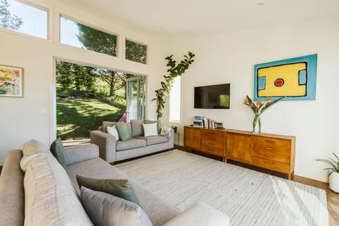 The Tailor's Terrace